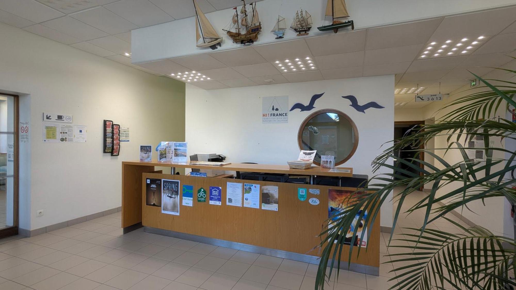 Auberge De Jeunesse Hi Cherbourg Luaran gambar